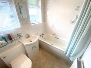 Bathroom/WC- click for photo gallery
